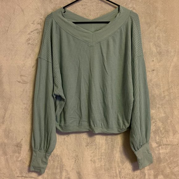 NEW Country Roads Thermal Top - Picture 2 of 2